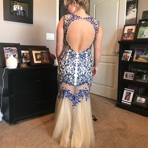 Prom dress